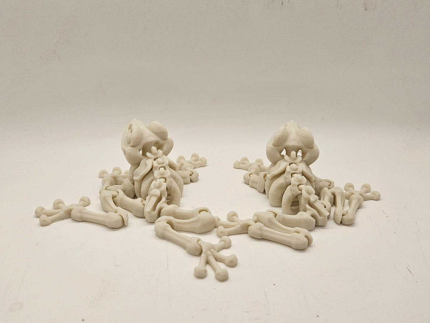 Amazing Skeleton Flexi Frog!